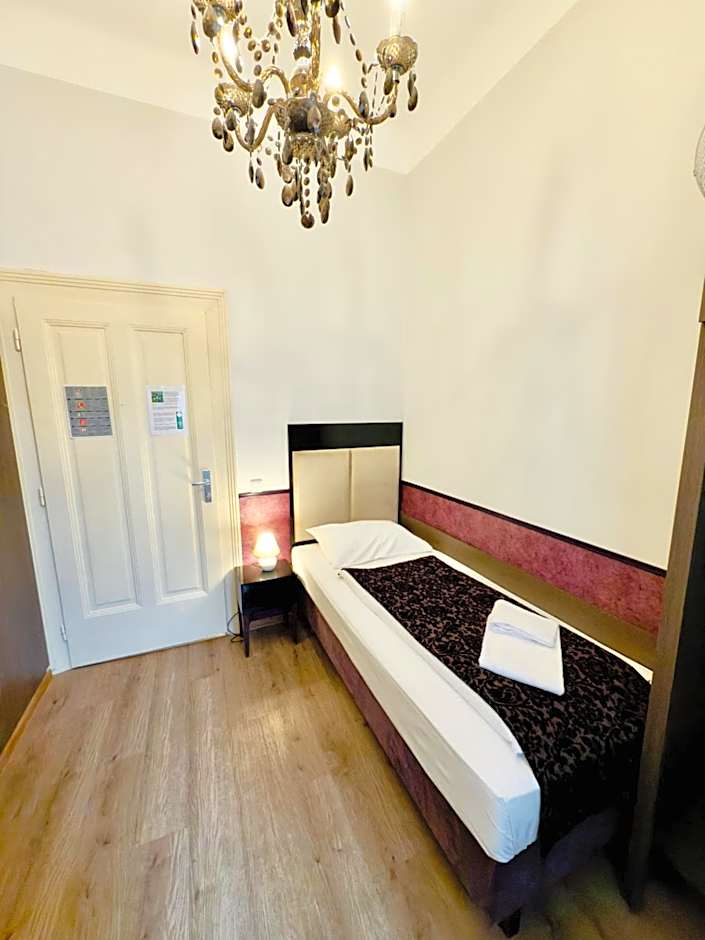 Hotel Pension Baron am Schottentor