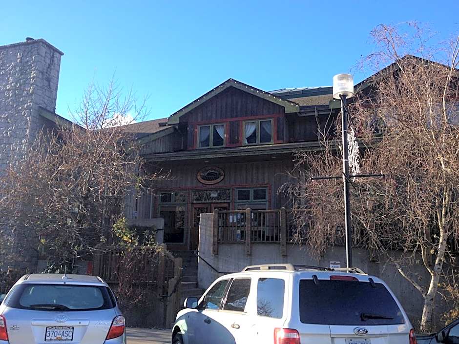 Howe Sound Inn & Brewing Company