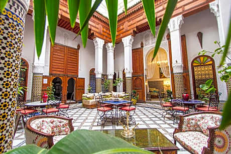 Riad Dar Skalli & SPA