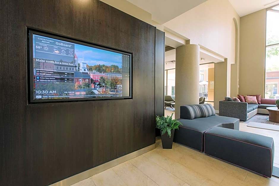 Courtyard by Marriott Nashua