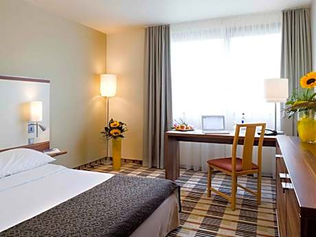 Standard Room Double Bed