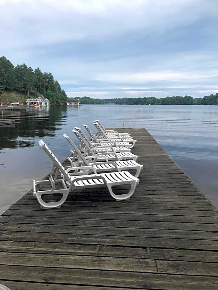Beachside on Lake Muskoka