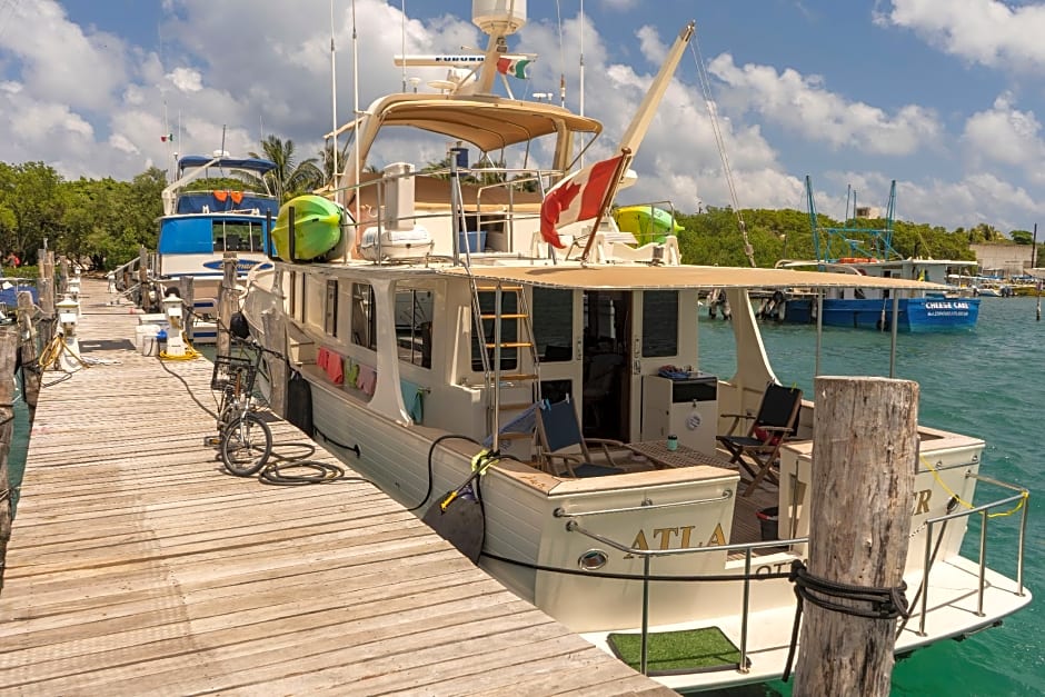 Marina Paraiso Isla Mujeres Hotel