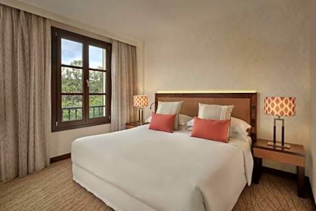 Junior Suite with Balcony