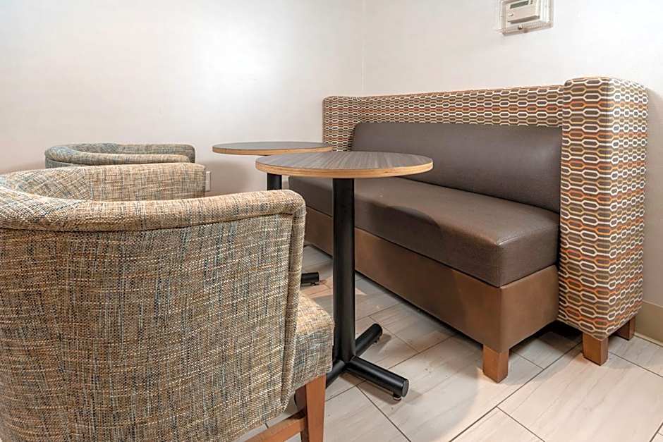 Holiday Inn Express Rochelle By IHG