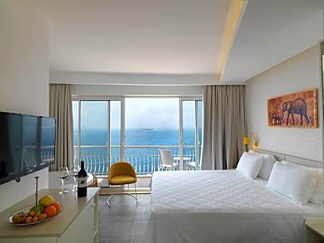 Superior with Jacuzzi