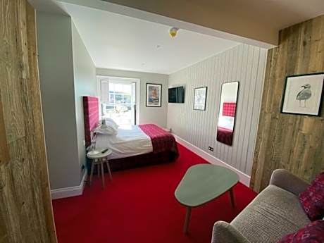 Double or Twin Room with Sea View