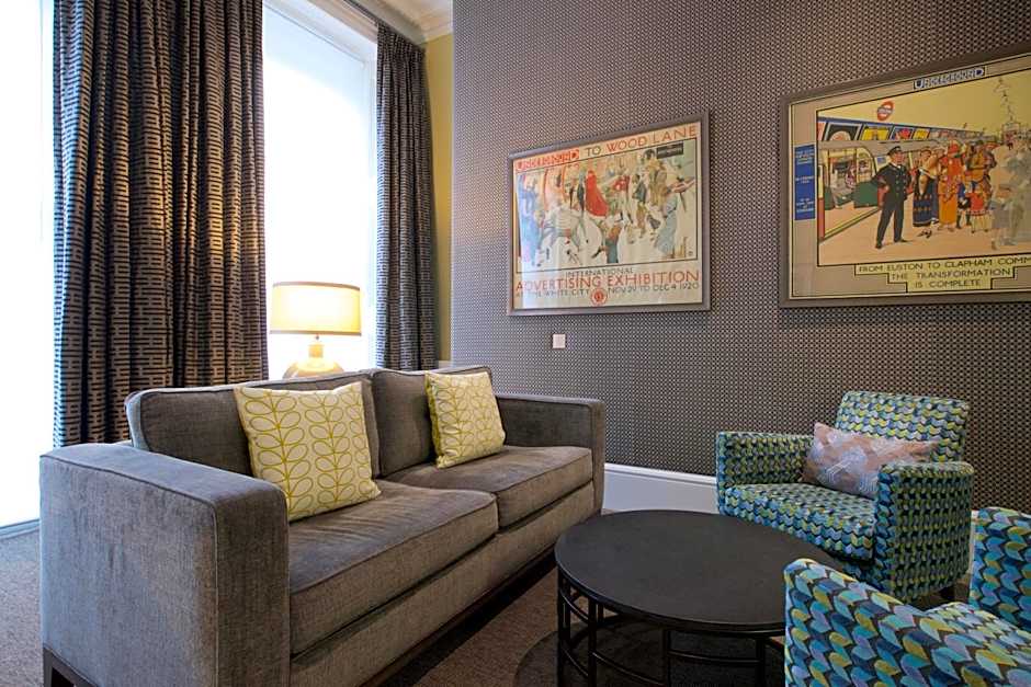 54 Queen's Gate Hotel