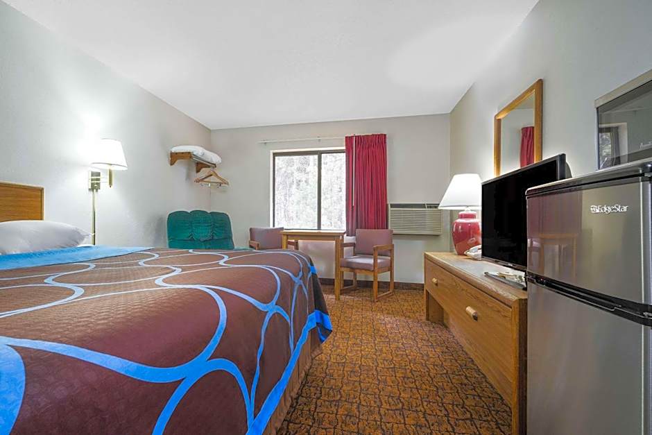 Super 8 by Wyndham Park Rapids