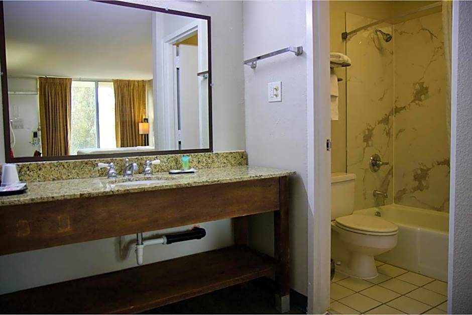 Heritage Inn by Capital O Baton Rouge I 10