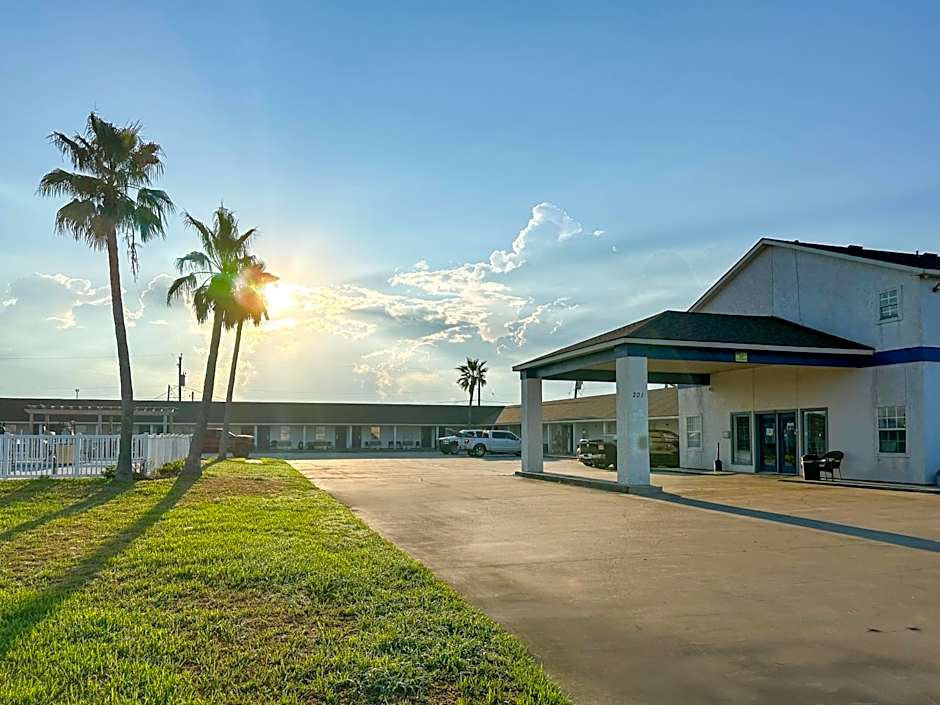 Coastal Bend at Seadrift, Motel & RV Park