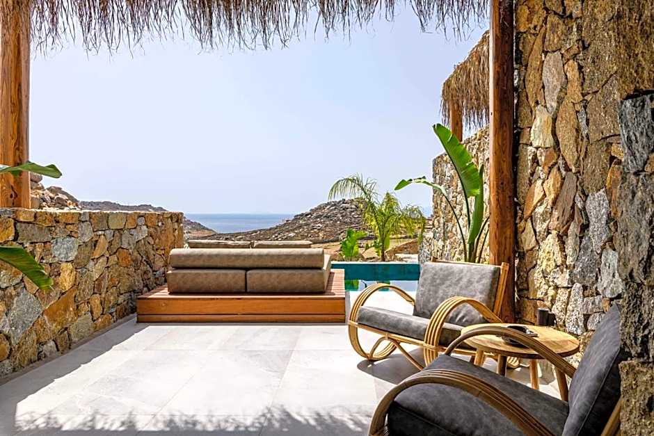 Charisma Hotel and Wellness Club