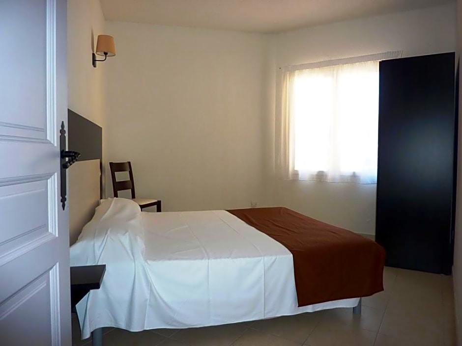 Adonis Saint Florent