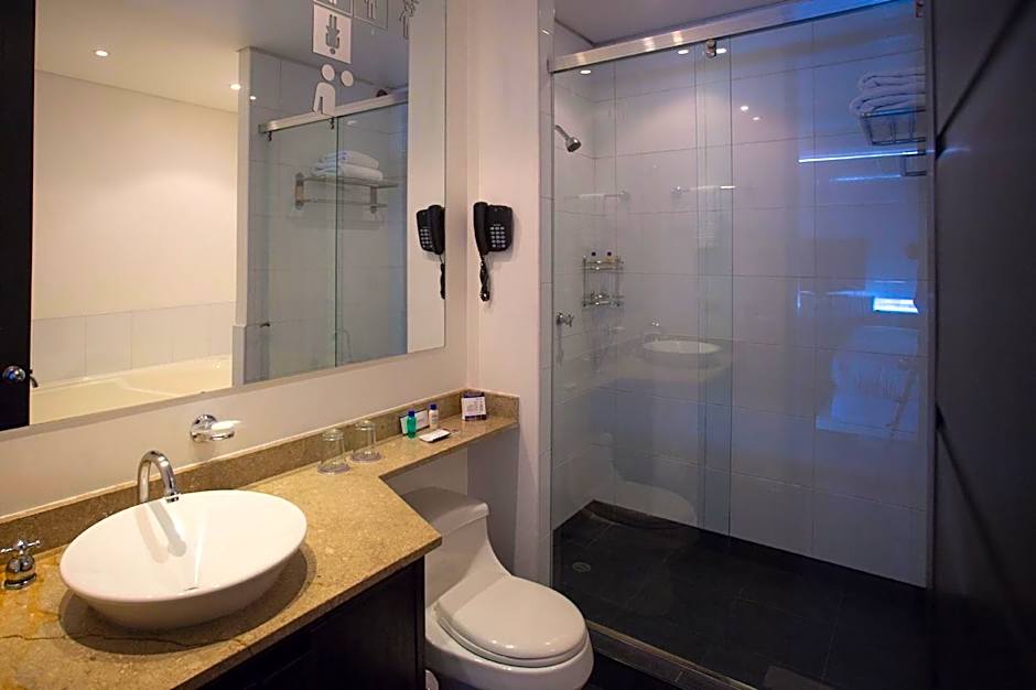 Hotel 104 Art Suites