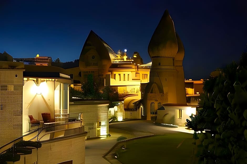 Lunar Cappadocia Hotel