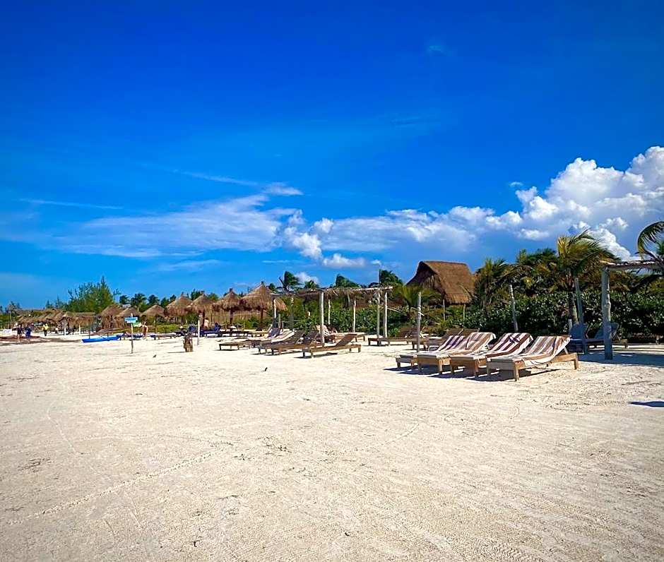 Hotel AKBAL Holbox