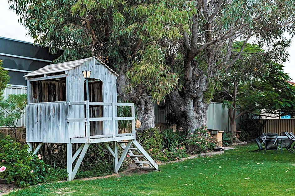 Dongara Hotel Motel