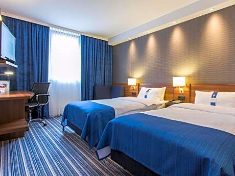 2 Single Bed Smoking