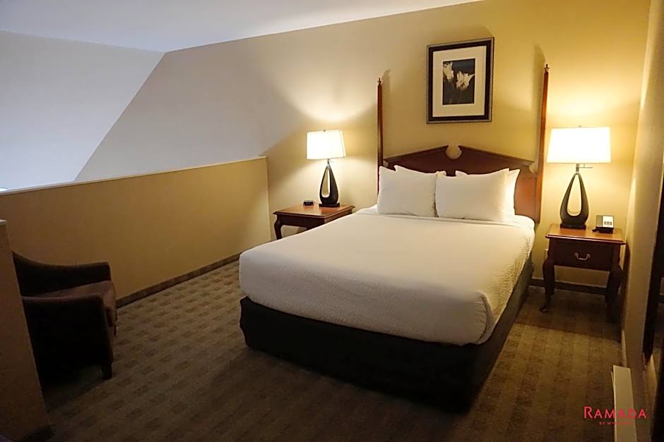 Ramada Hotel & Conference Center by Wyndham Kelowna