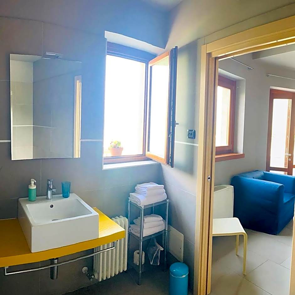 Vela di Soleville camere con e senza vista lago con ristorante & pizzeria