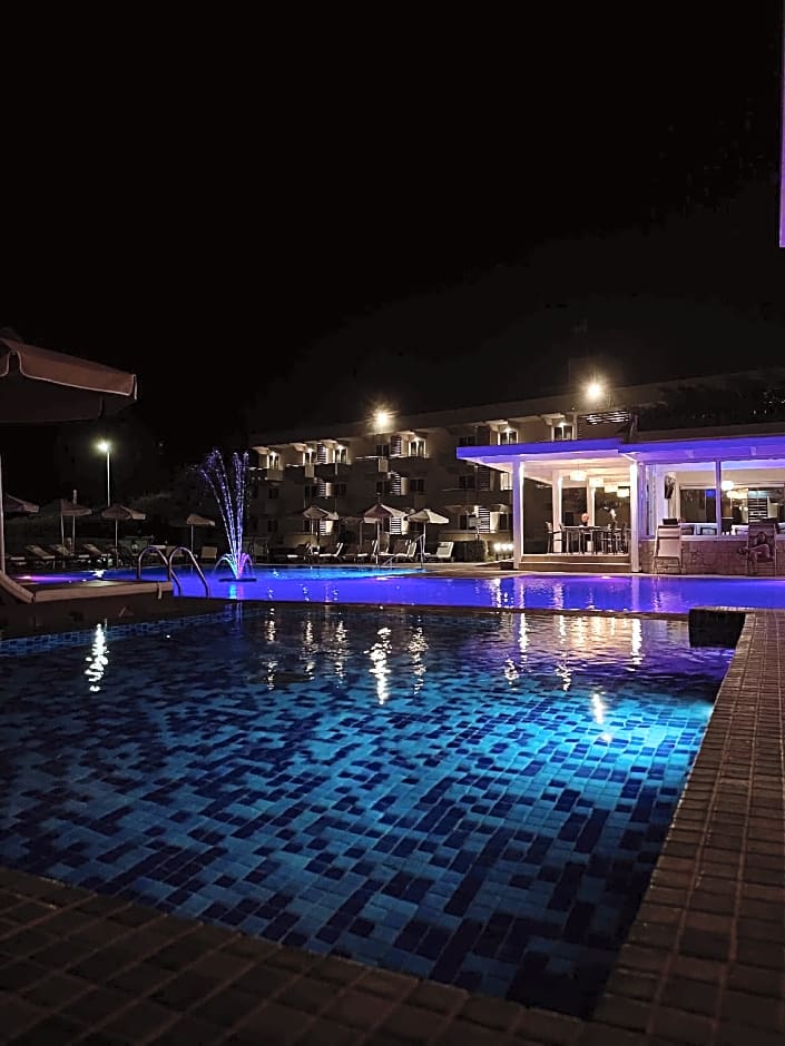 Zoes Hotel Studios