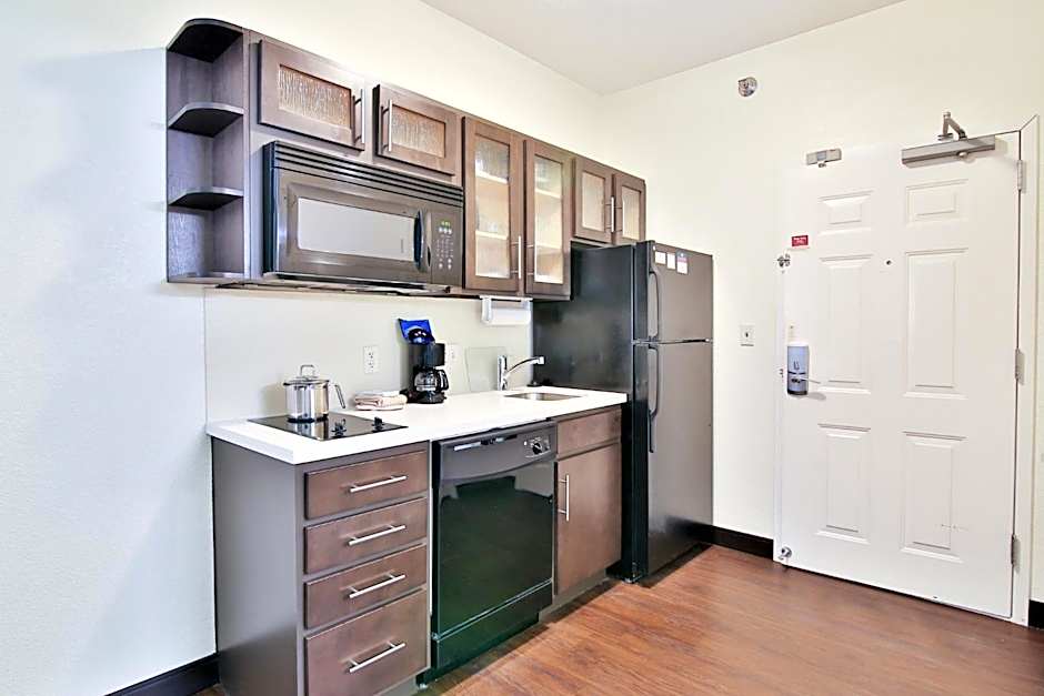 Candlewood Suites Bismarck By IHG