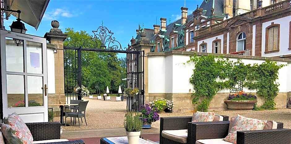 Chateau de Pourtales