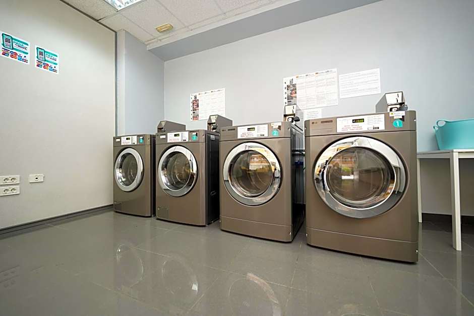 Apartamentos RF Bambi Adults Only