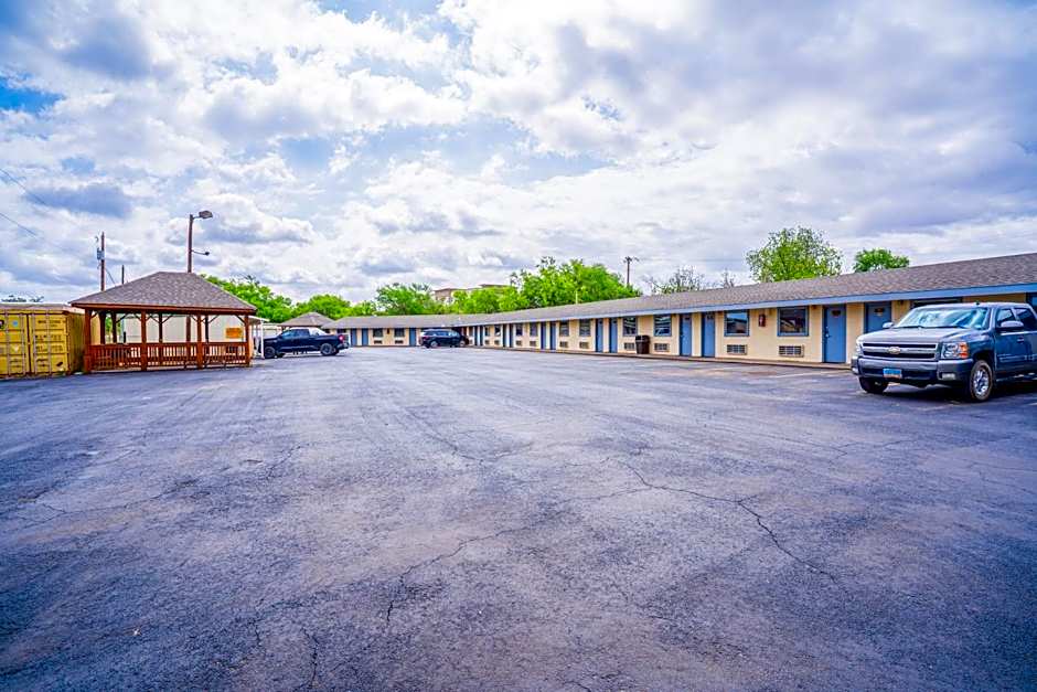 Purple Sage By OYO Snyder TX