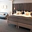 B14 Apartments & Rooms