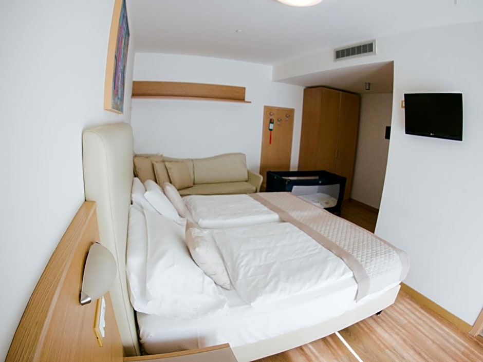 Hotel Bristol