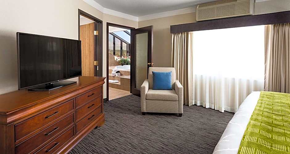 Photo 1 of 1 of 1 King Bed Suite, Hot Tub