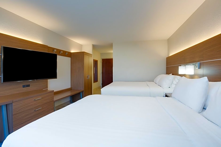 Holiday Inn Express Hotel & Suites Tampa-Fairgrounds-Casino By IHG