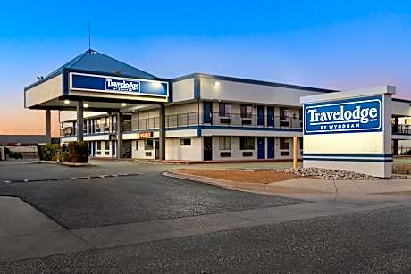 Travelodge by Wyndham Albuquerque West