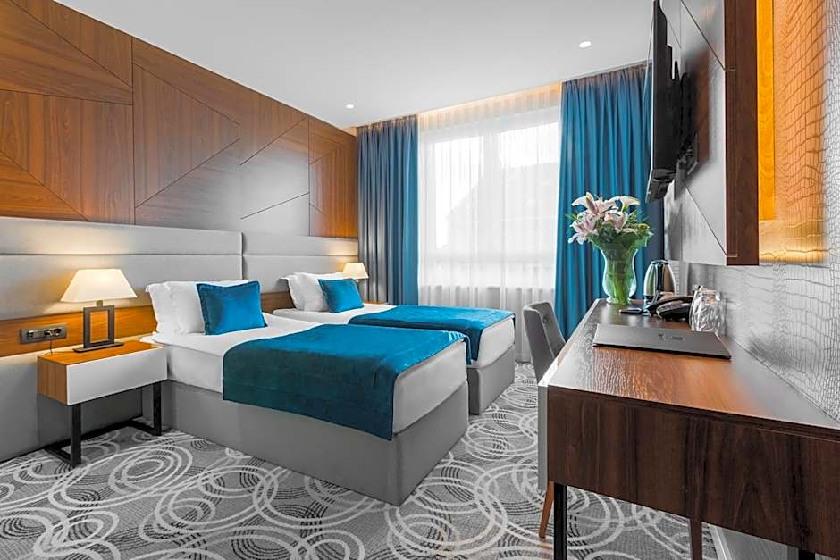 Sky Hotel