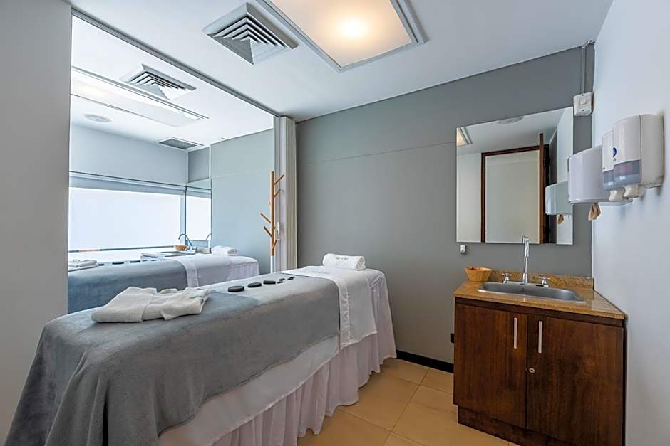 Hotel Estelar Milla De Oro