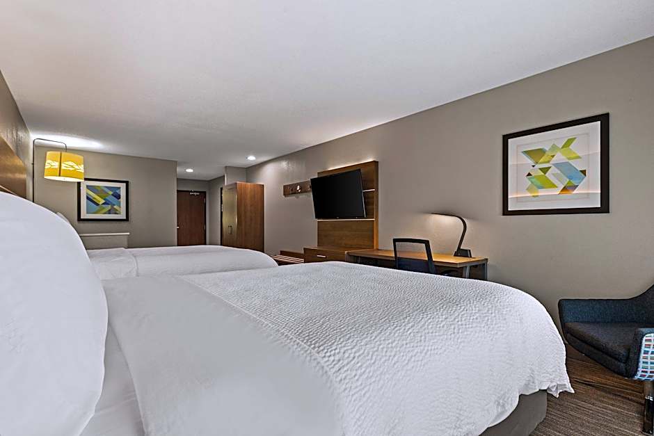 Holiday Inn Express Hotel and Suites Okmulgee By IHG