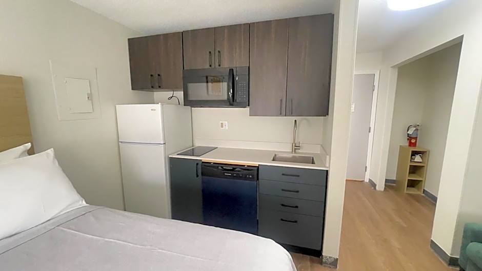 Sonesta Simply Suites Memphis