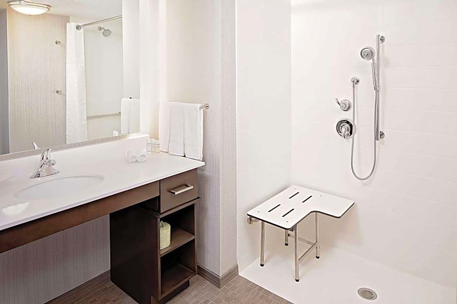 Homewood Suites By Hilton Ronkonkoma