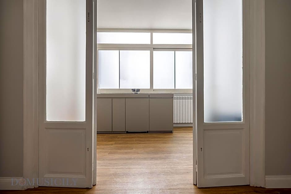 Constance Luxury Apartment by DomuSicily