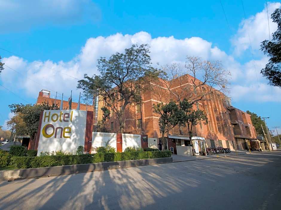 Hotel One Faisalabad
