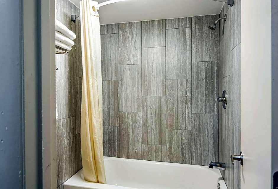 Brentwood Inn Richmond South