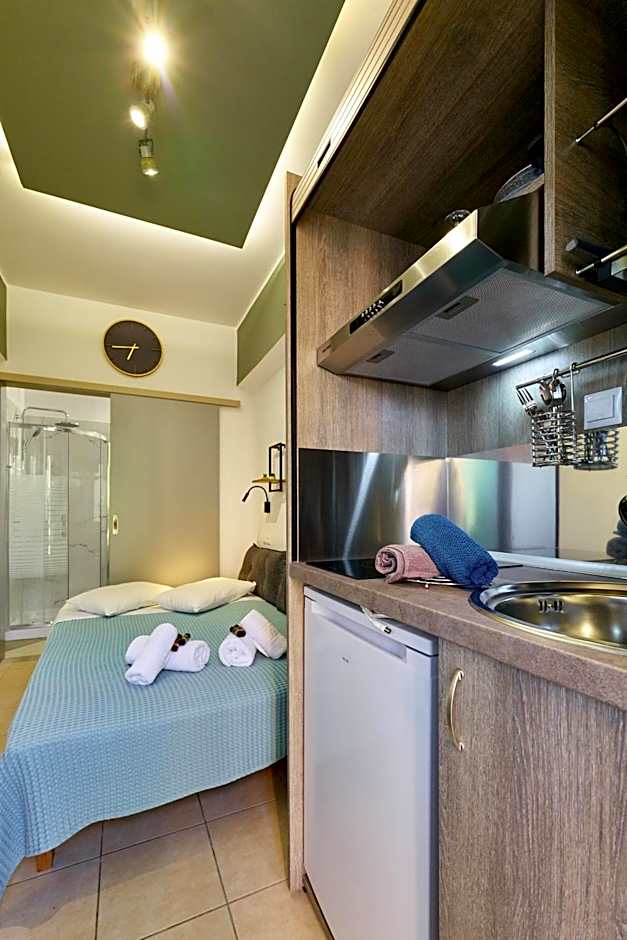 Villa Gereoudis Sea View Rooms Pool & Bar