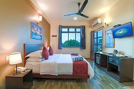 Deluxe Double with Island View