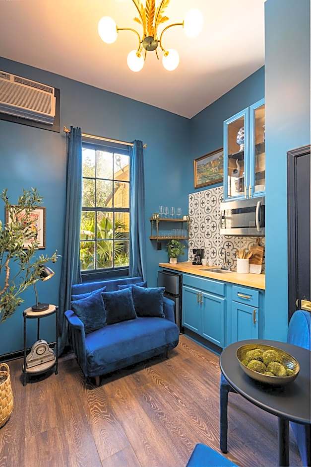 The Mansion on Royal