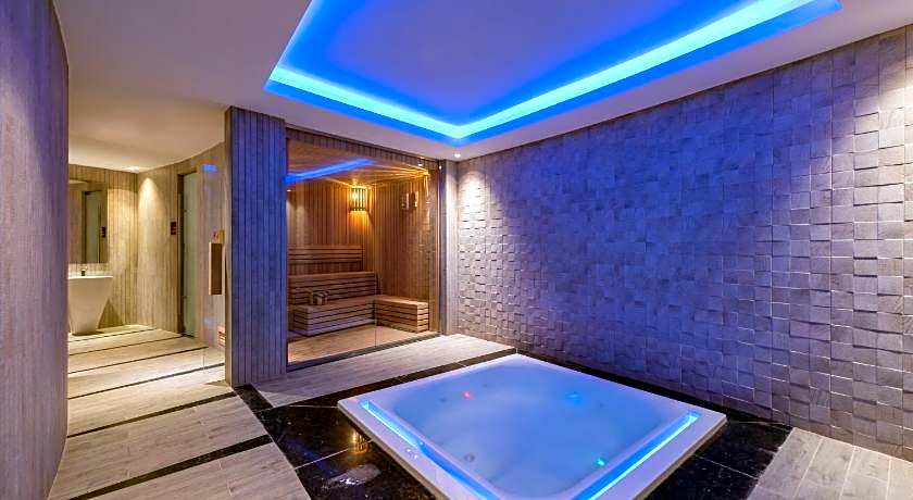 Ramada Al Qassim Hotel And Suites