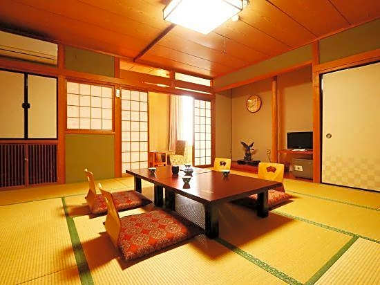 Sea Breeze Inn Yamahichi