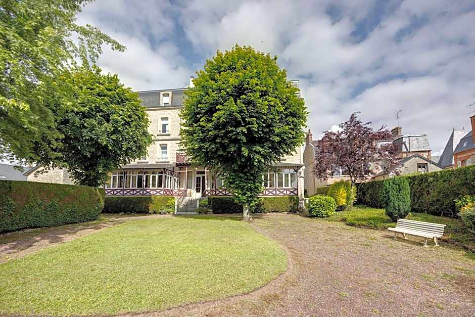 Brit Hotel Confort Bagnoles Normandie