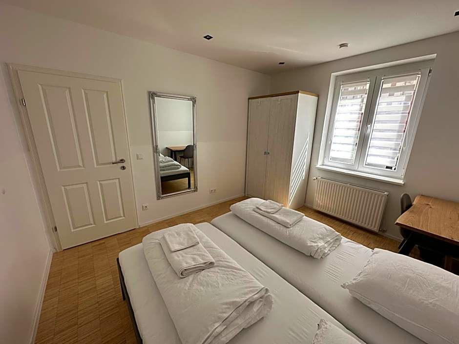 Lion`s Rooms n Apartments