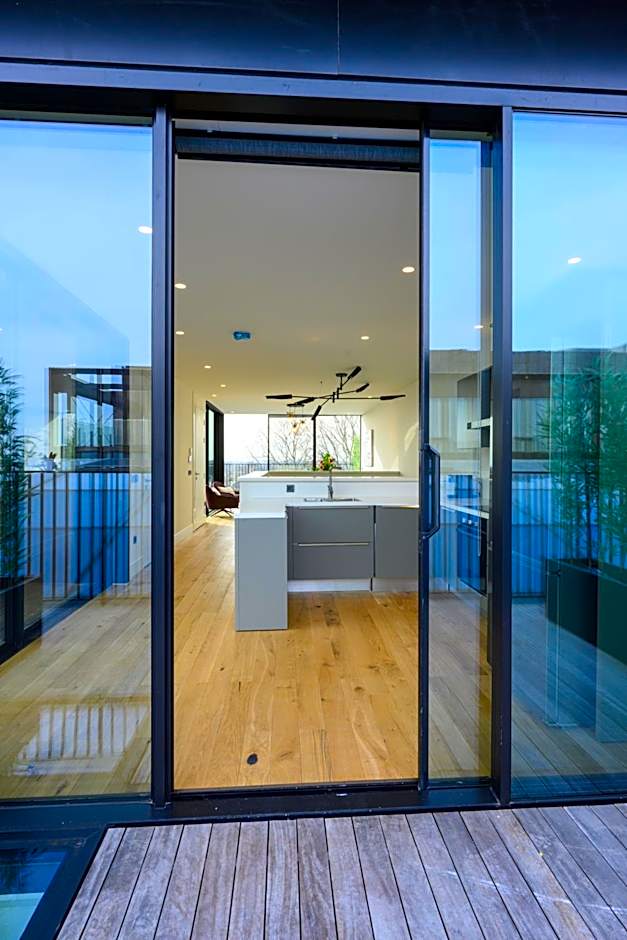 12A, Luxury & Unique, Cinema, Terrace, Stunning View, Central Location!